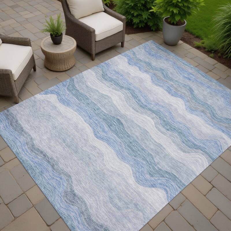 Machine Washable Indoor/ Outdoor Ombre Stripes Chantille Rug