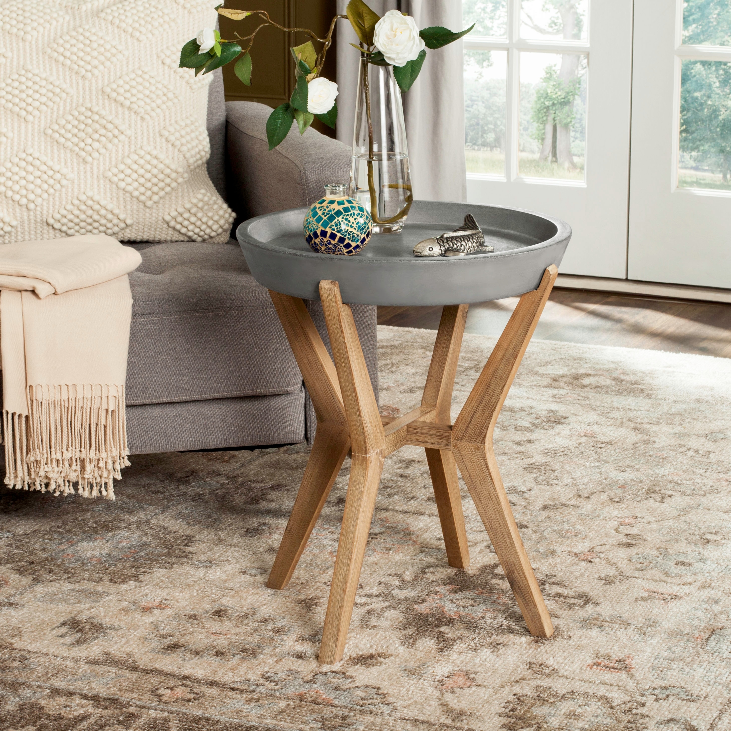 SAFAVIEH Maude Indoor/ Outdoor End Table - 18.1" x 18.1" x 21.2" - 18Wx18Dx21H