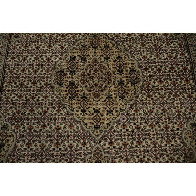 Hand Knotted Oriental 100% Wool Carpet Traditional Floral Beige & Ivories Tabriz-Mahi Area Rug - 6' 7'' X 5' 0''