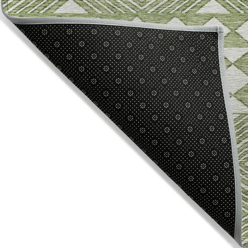 HomeRoots Geometric Transitional Rectangle Outdoor Rug
