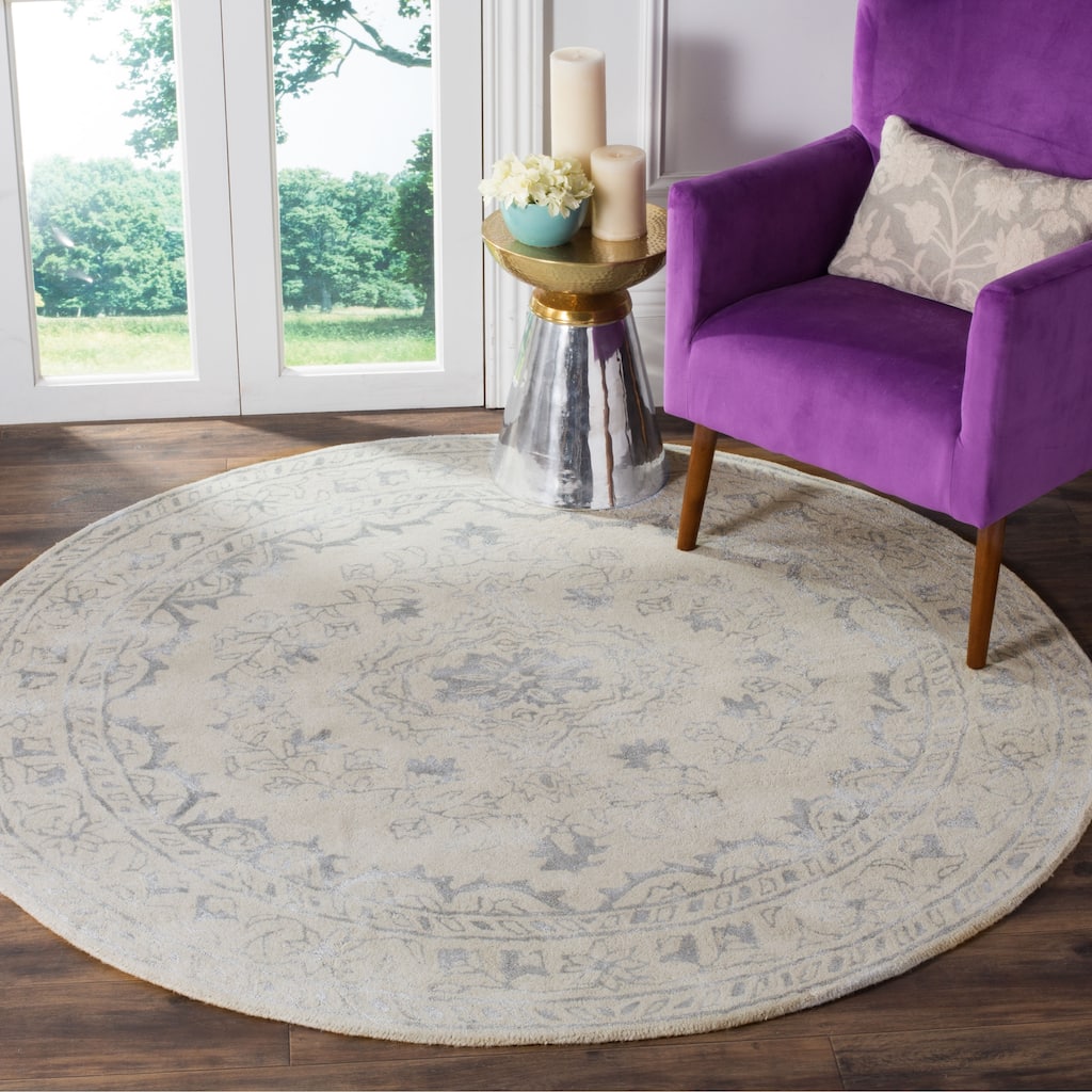 SAFAVIEH Handmade Glamour Gudmundina Modern Viscose Rug