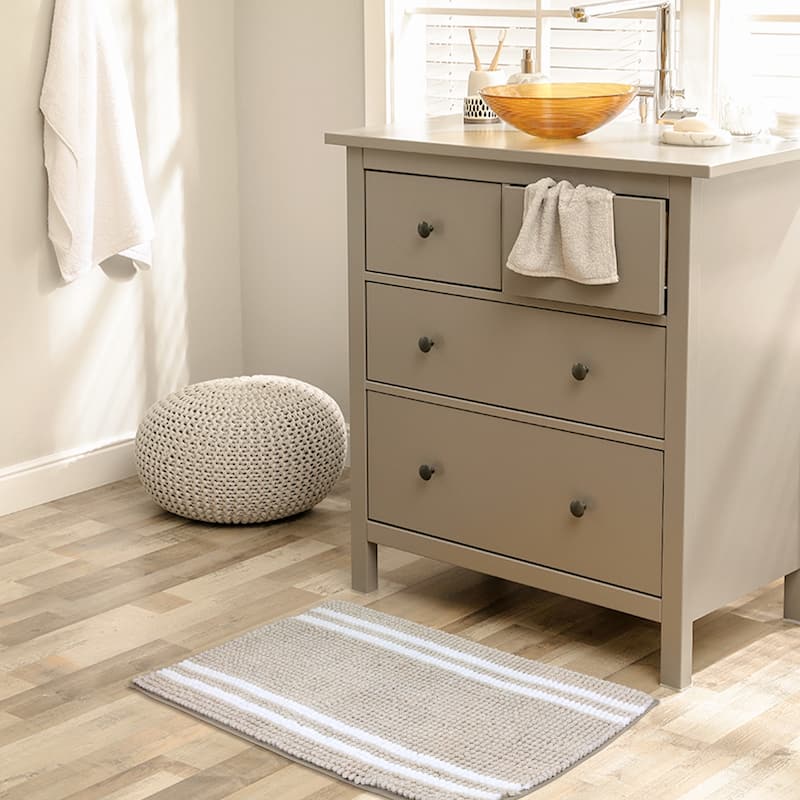 Striped Bathroom Rugs, Soft and Absorbent Fluffy Chenille Bath Rug, Non Slip Bathroom Floor Mat, Machine Wash Dry