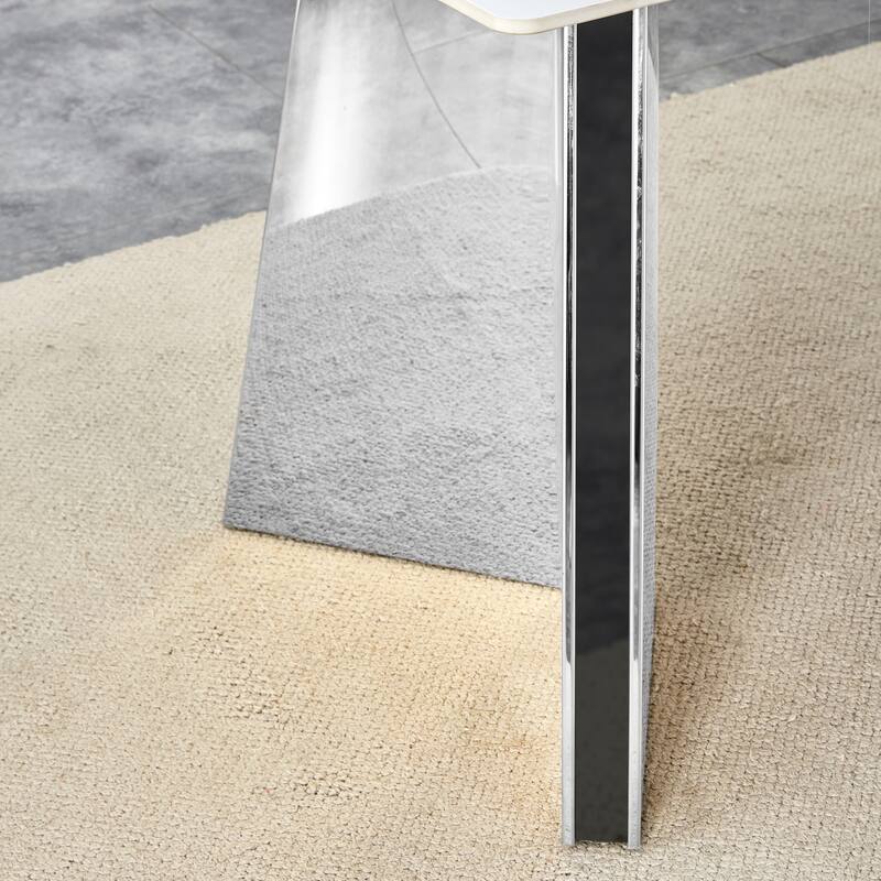 Marble-Patterned Slab Dining Table with Stainless Steel Butterfly Legs，The tabletop is designed to be scratch and heat resistant