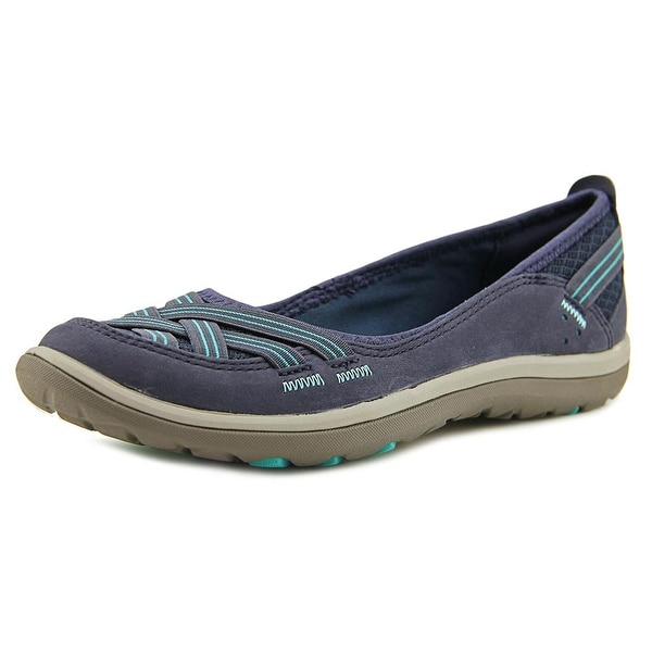 clarks aria pump flat