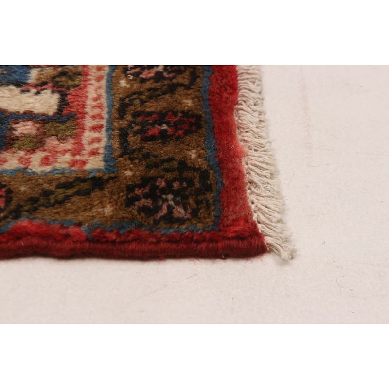 Andelz Red Rug 3'1" x 5'9" - 3'1 x 5'9