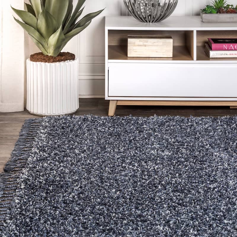 JONATHAN Y Modern Shag Plush Tassel Area Rug