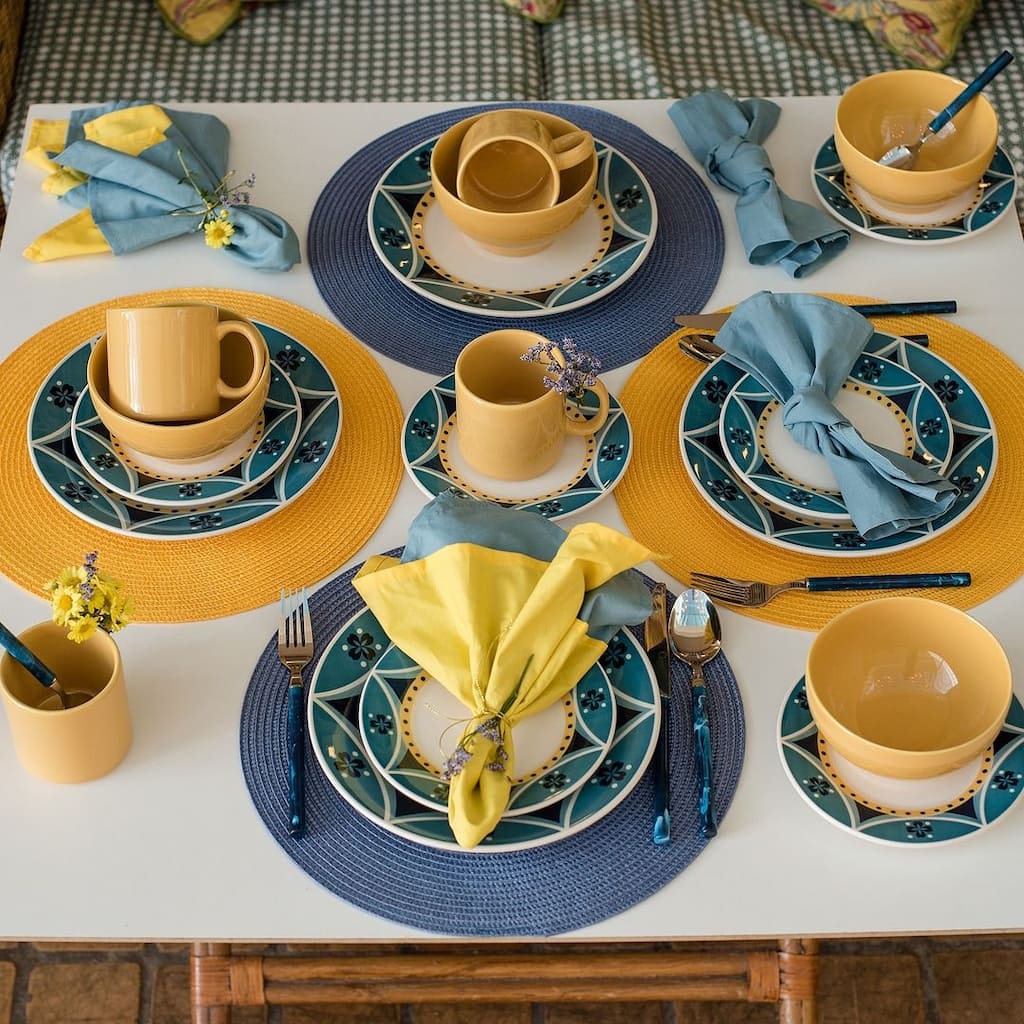 Manhattan Comfort 16 Piece Dinner Set Service for 4