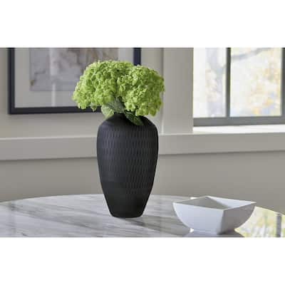 Etney Vase