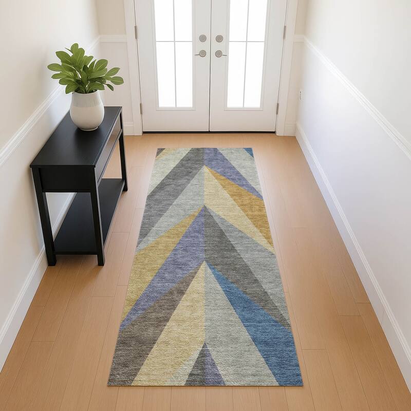 Machine Washable Indoor/ Outdoor Modern Chevron Chantille Rug