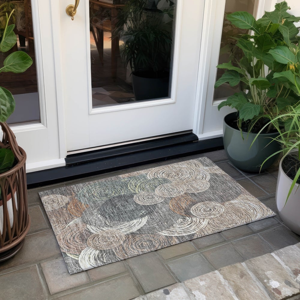 Machine Washable Indoor/ Outdoor Modern Twister Chantille Rug