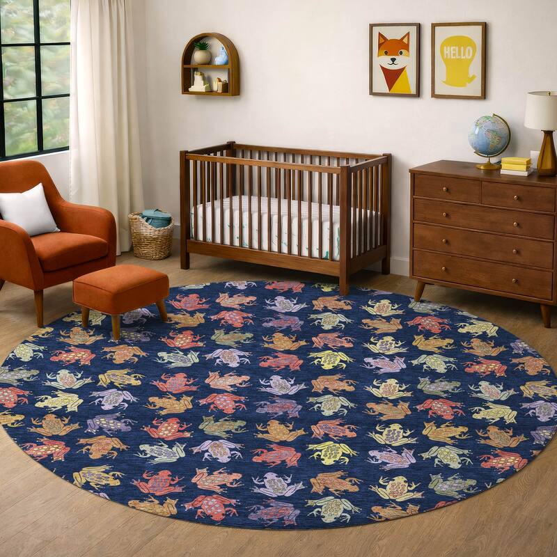 Machine Washable Indoor/ Outdoor Modern Frogs Chantille Rug