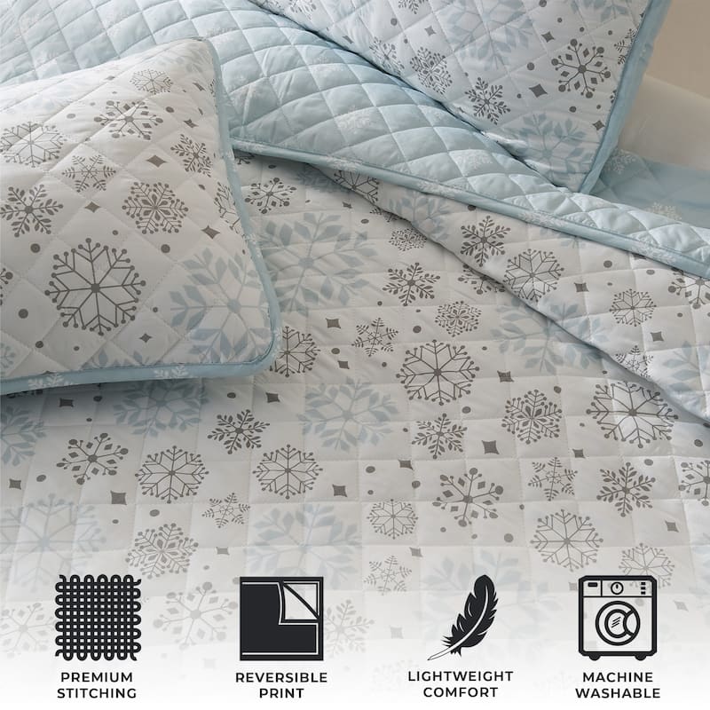 Premium Snowflake Microfiber Quilt Set with Shams