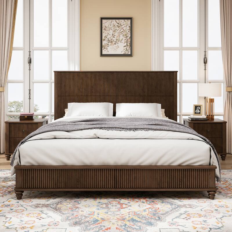 Bedroom Set with Wooden Platform Bed and Nightstands