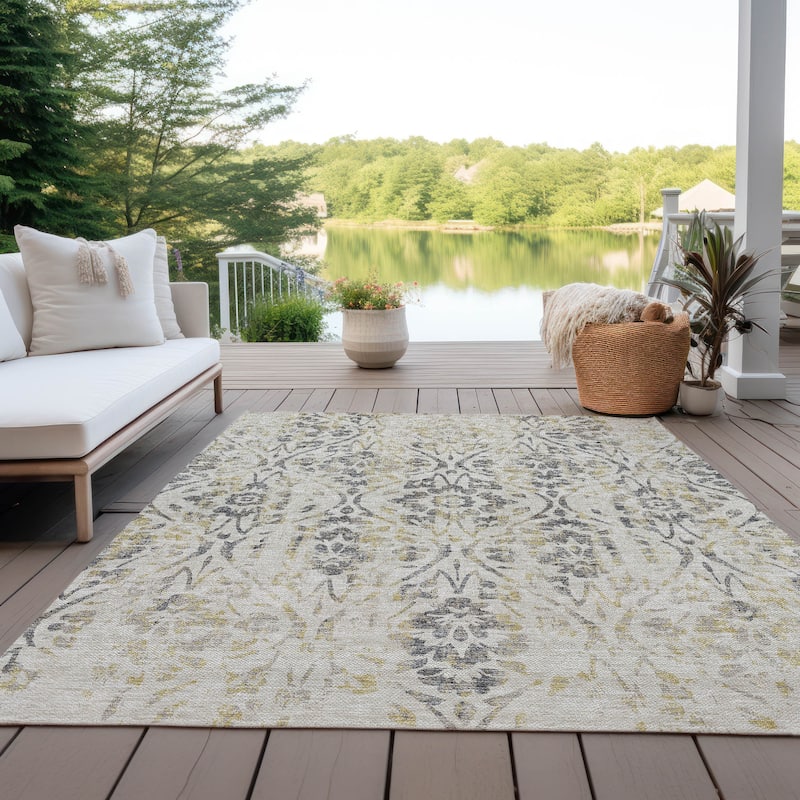Machine Washable Indoor/ Outdoor Chantille Distressed Traditional Rug - Beige - 9' x 12'