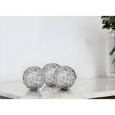 HomeRoots Set of Three Silver Wire 4" Decorative Orbs - 4' X '4' X '4