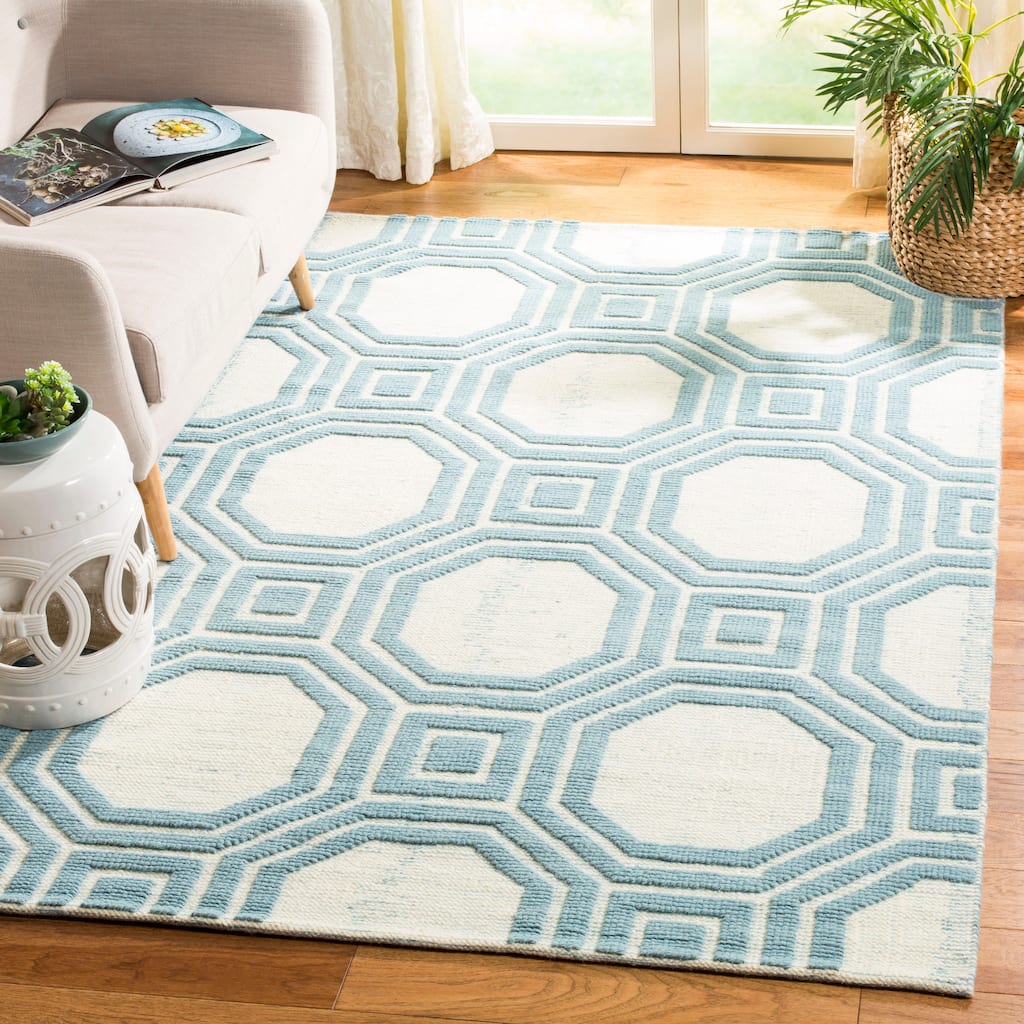 Martha Stewart by SAFAVIEH Handmade Vermont Wool Rug