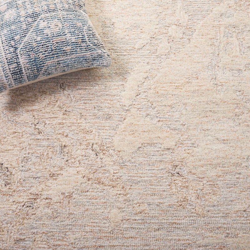 SAFAVIEH Handmade Ebony Amaranta Wool Rug