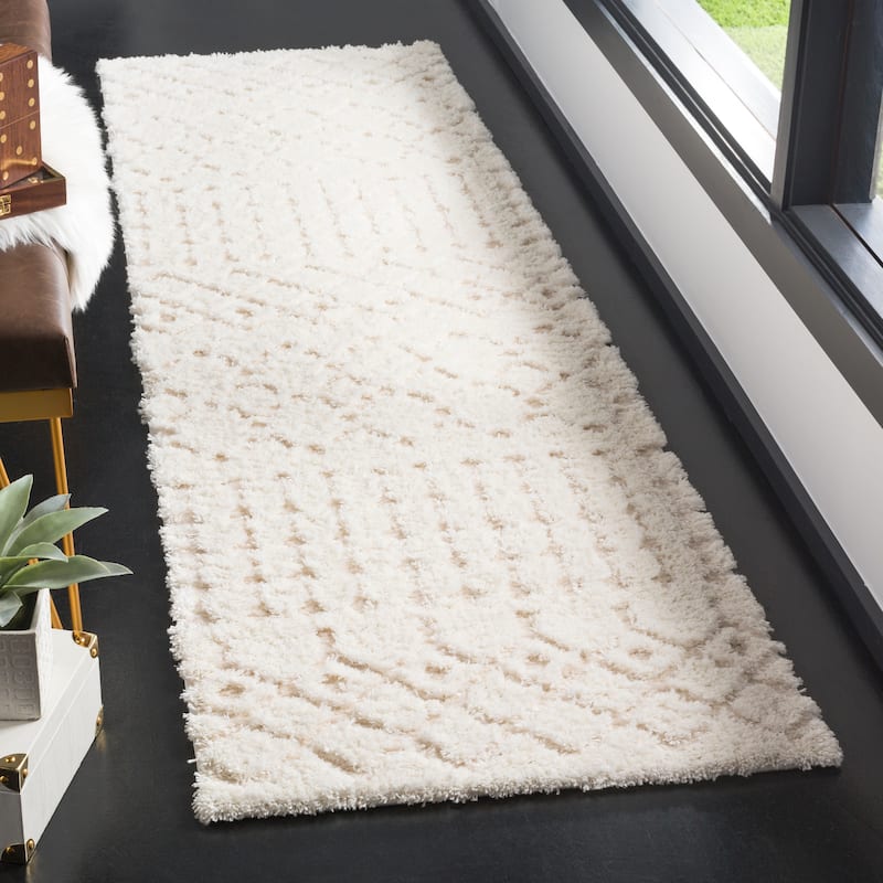 SAFAVIEH Sparta Shag Albina 1.2-inch Thick Rug - 2'3" x 8' Runner - Creme/Creme