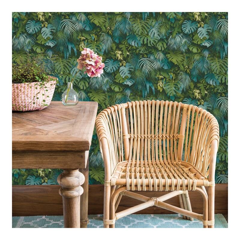 Advantage Luana Blue Tropical Forest Wallpaper - 21 x 396 x 0.025