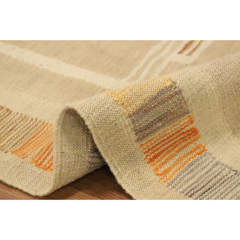 Hand Woven Oriental 100% Wool Carpet Southwestern Tribal Beige & Ivories Kilim Area Rug - 5' 9'' X 3' 10''