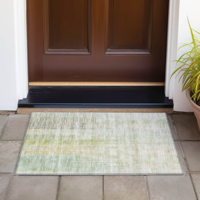 Machine Washable Indoor/Outdoor Modern Ombre Chantille Rug - Linen - 1'8" x 2'6"