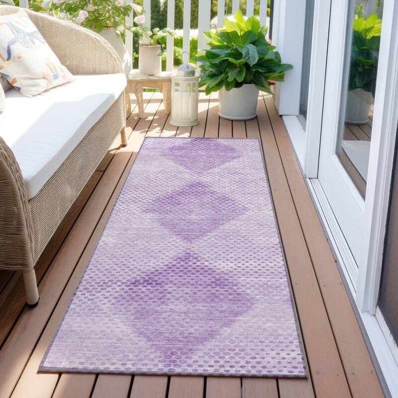 Machine Washable Indoor/ Outdoor Modern Diamonds Chantille Rug - Lavender - 2'3" x 7'6"