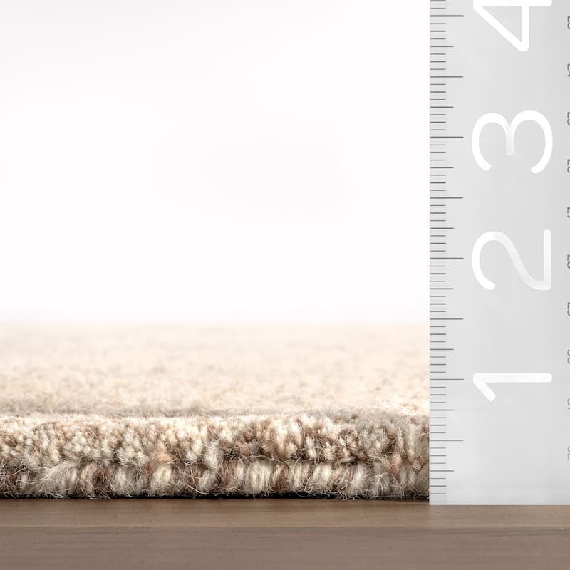 Nuloom Citra Solid Wool Area Rug