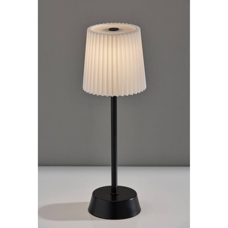 Bobby Cordless LED Table Lamp
