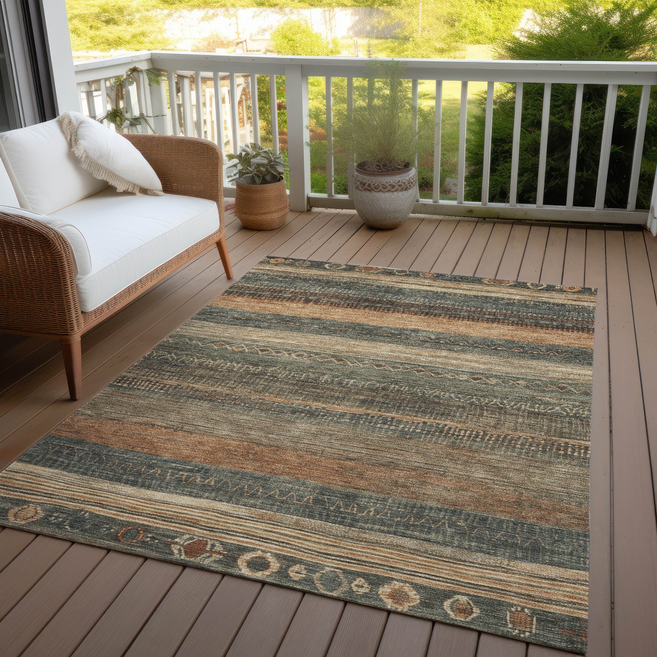 Machine Washable Indoor/ Outdoor Boho Global Chantille Rug