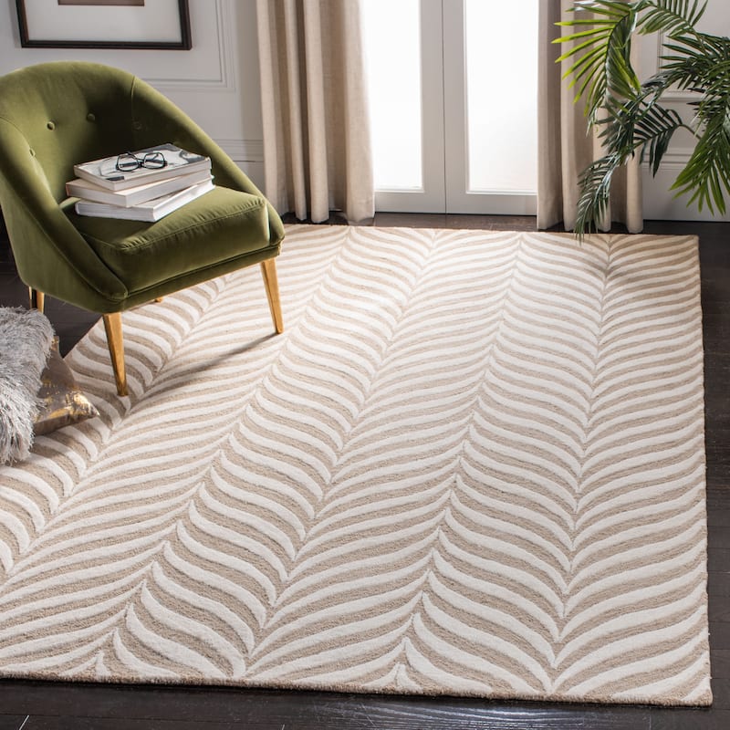 SAFAVIEH Handmade Bella Crescencia Modern Floral Wool Rug - 8' x 10' - Sand/Ivory