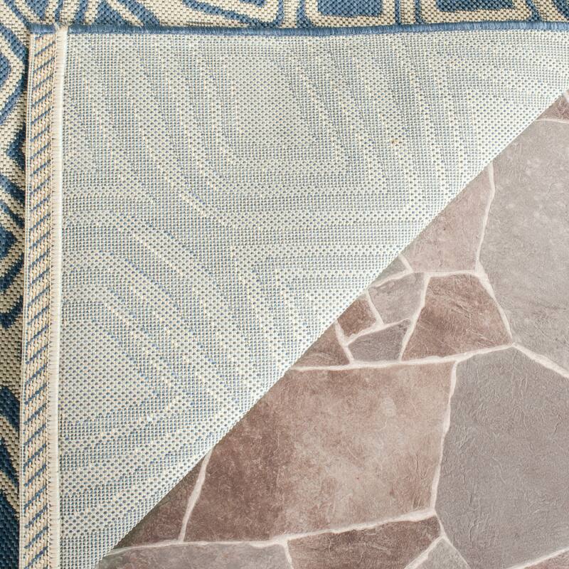 SAFAVIEH Courtyard Marylyn Indoor/ Outdoor Waterproof Patio Backyard Rug