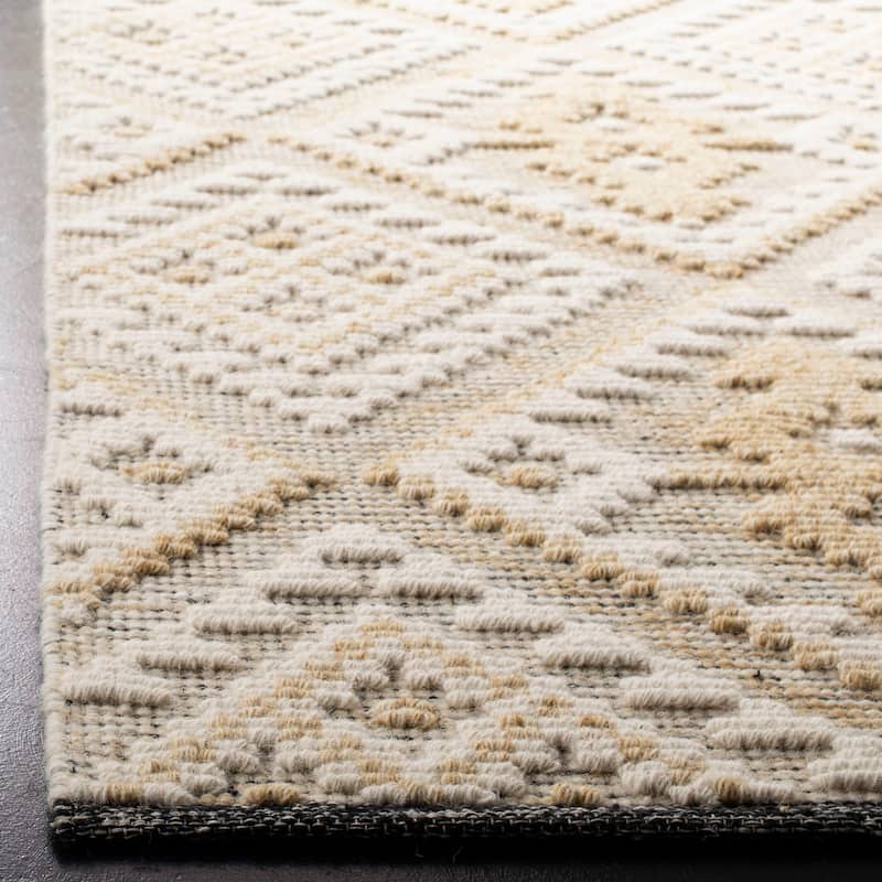 SAFAVIEH Hand-knotted Kenya Piritta Southwestern Tribal Wool Rug