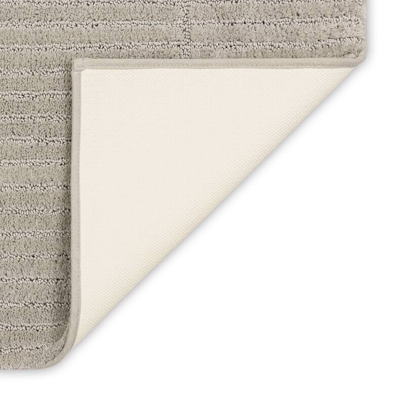 Mohawk Home Sanctuary Machine Washable Bath Mat