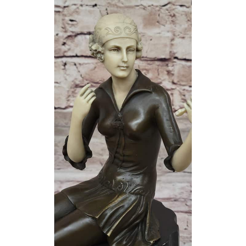 Art Deco 1920S Girl Model Actress Looking In Mirror Bronze Statue Sculpture 11 Inches X 6 Inches