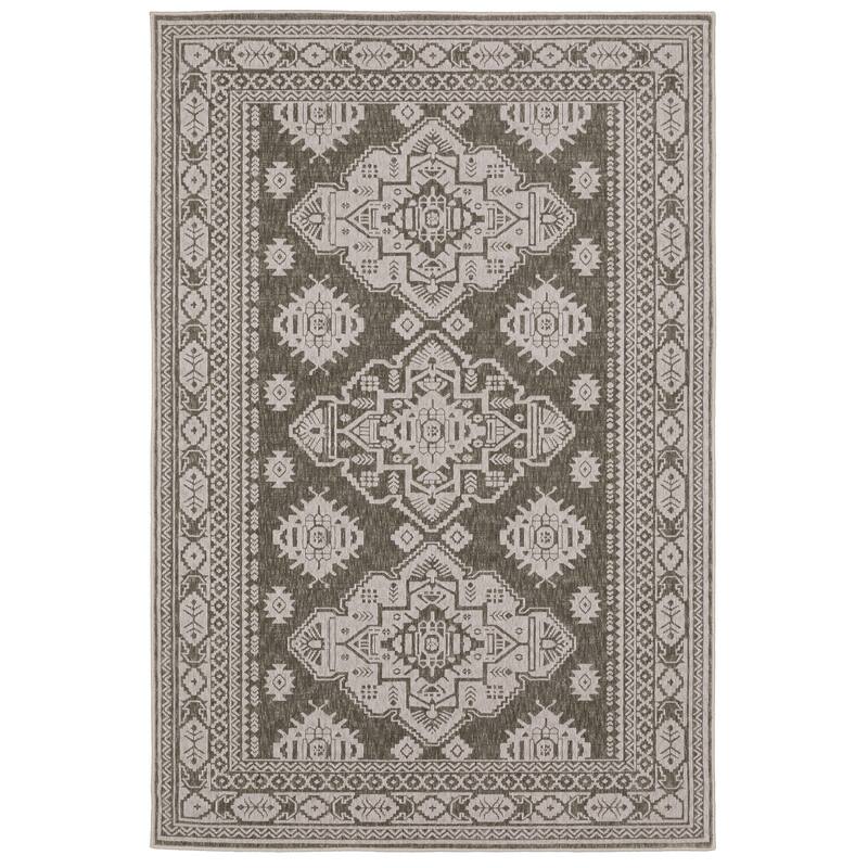 HomeRootsMedallion Traditional Rectangle Area Rug