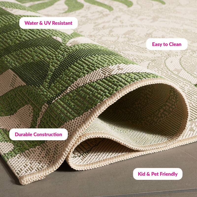 SAFAVIEH Courtyard Idun Botanical Indoor/ Outdoor Waterproof Patio Backyard Rug