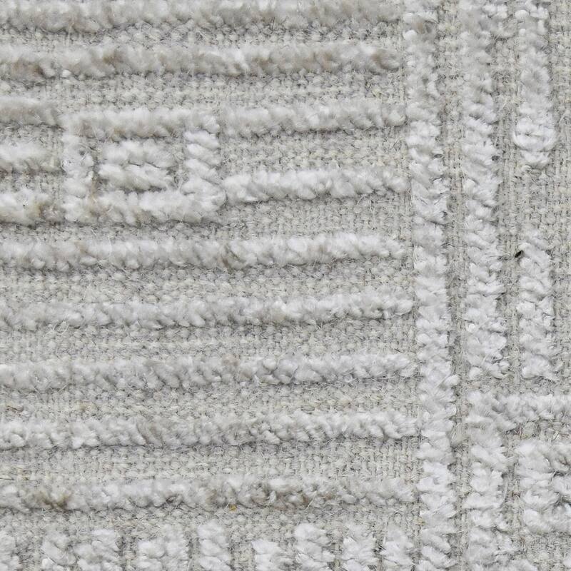 Quartz Desoto Modern & Contemporary Geometric Hand-Knotted Area Rug