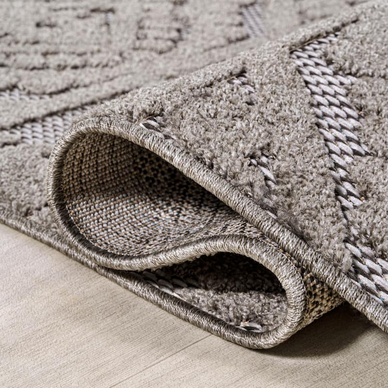 JONATHAN Y Jordan High-Low Pile Mediterranean Tile Indoor/Outdoor Area Rug