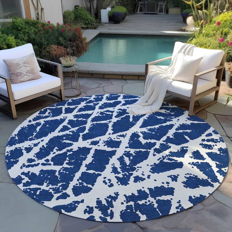 Nari Unique Abstract Weather Resistant Timeless Fusion Round Outdoor Rug