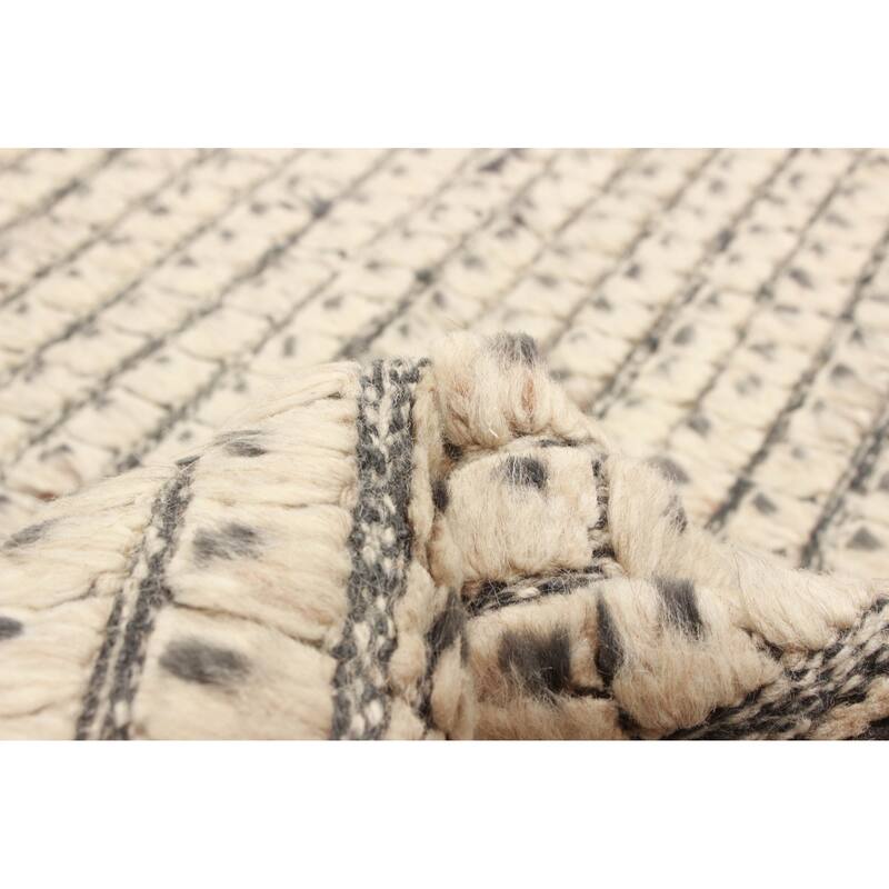 Tangier Khaki Rug 5'5" x 8'0" - 5'5 x 8'0