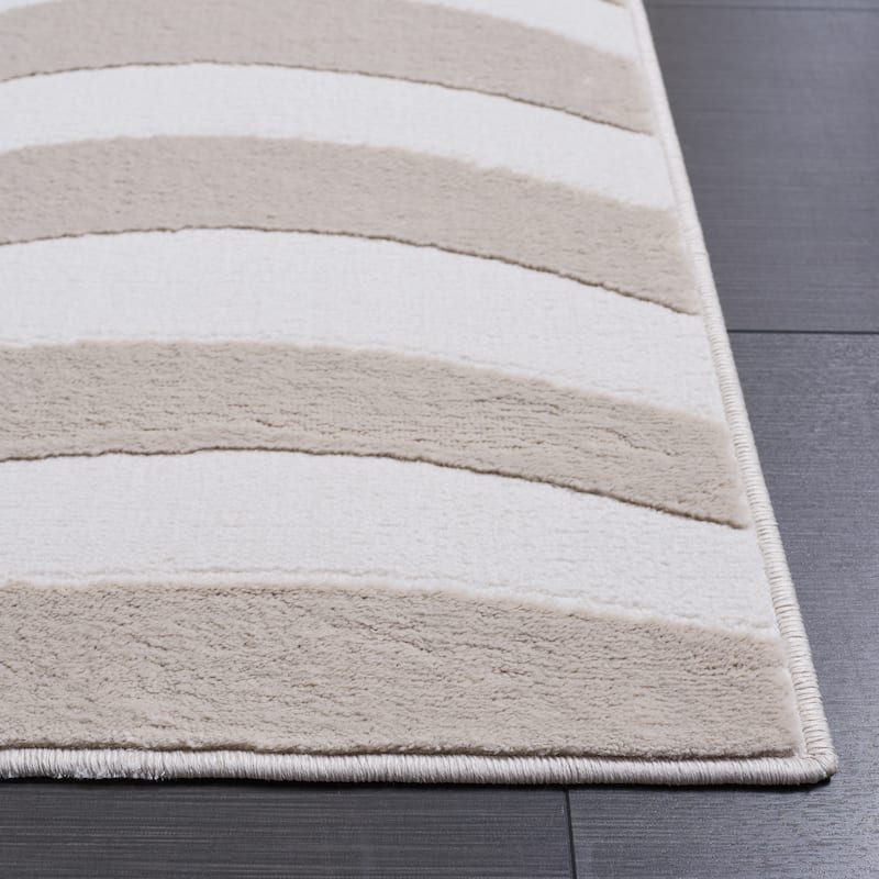 SAFAVIEH Saylor Wakana Modern Rug