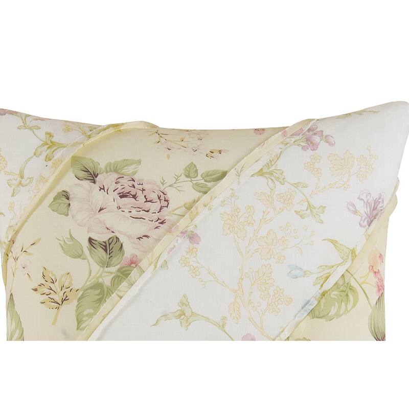 18" x 18" Norah Quilted Throw Pillow