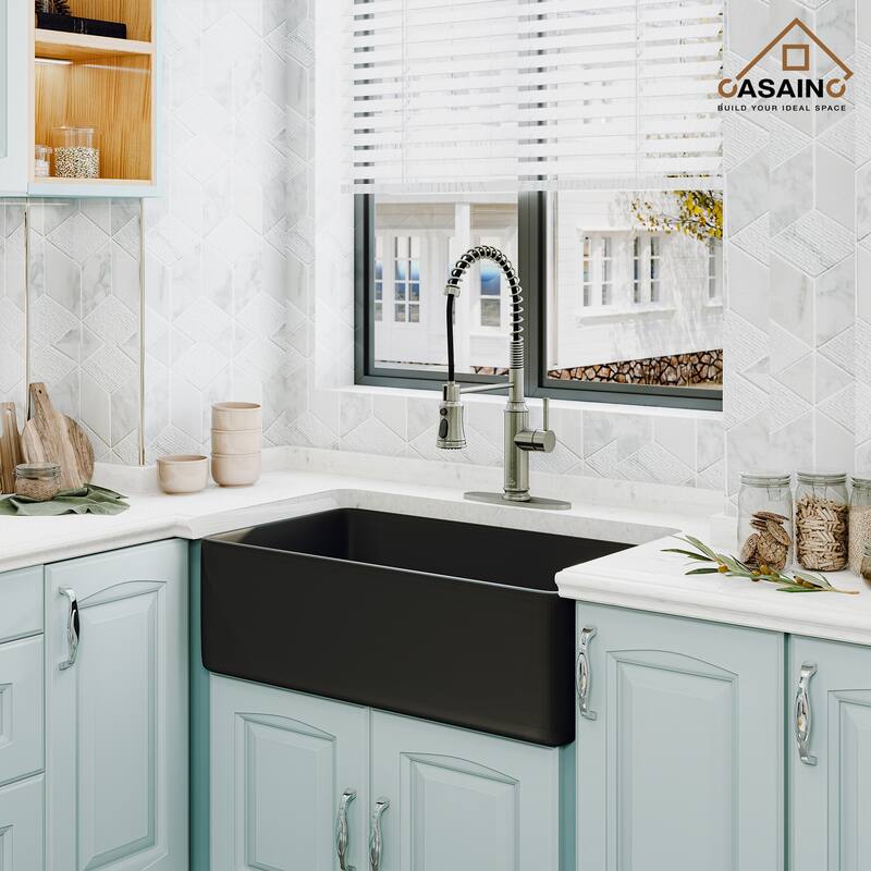 Fireclay Single Bowl Farmhouse Apron Kitchen Sink with Grid and Strainers in Matte Black