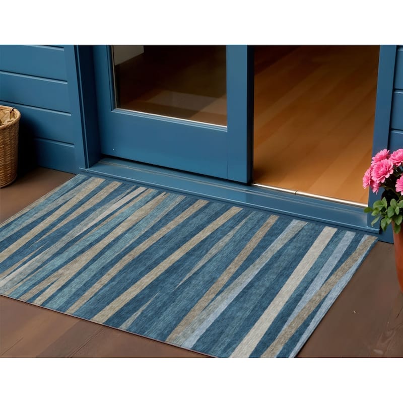 HomeRoots Striped Transitional Rectangle Outdoor Rug - 3' x 5'