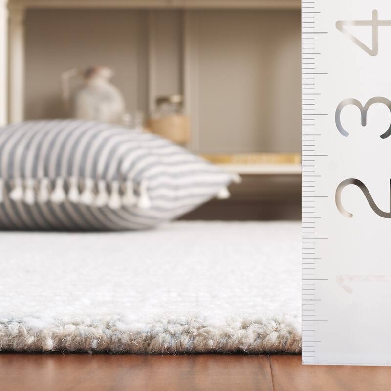 SAFAVIEH Handmade Abstract Germinia Contemporary Rug