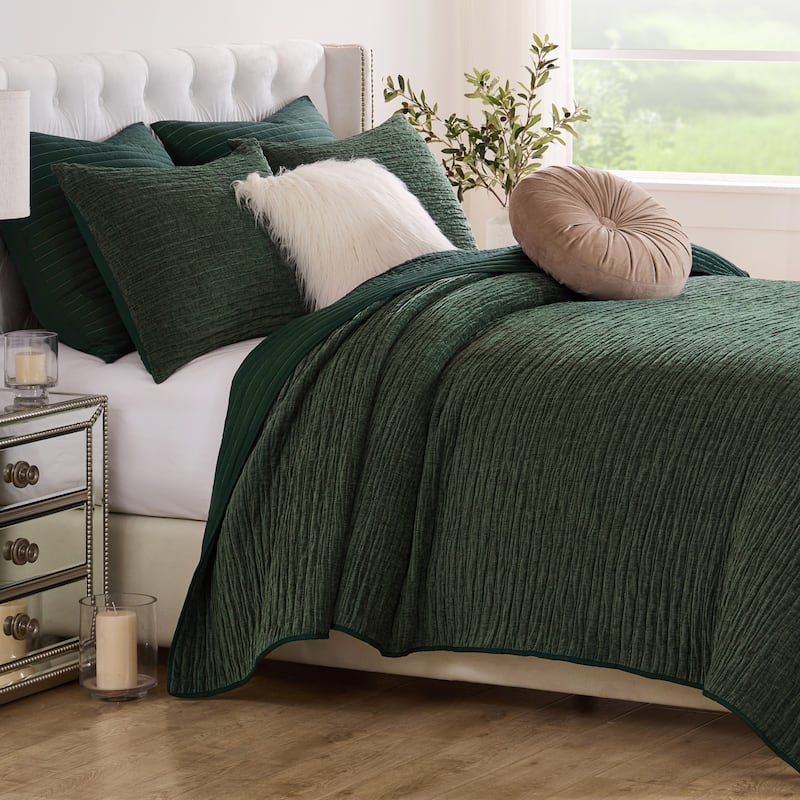Greenland Home Fashions Velvet Crush Textured Plush Coverlet Set - Forest - King - Cal King