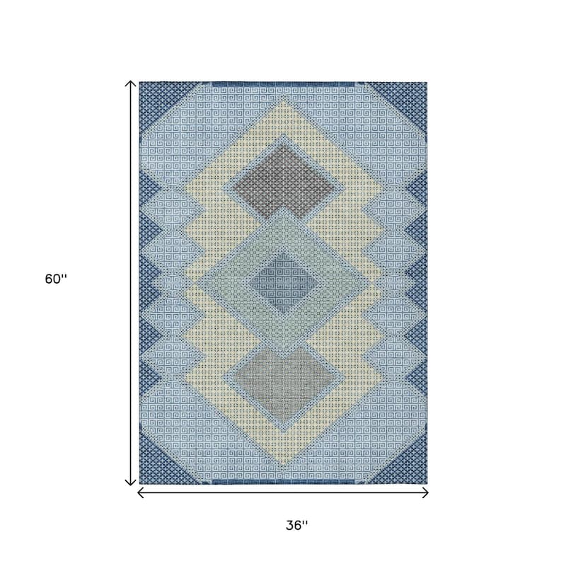 HomeRoots Geometric Transitional Rectangle Outdoor Rug