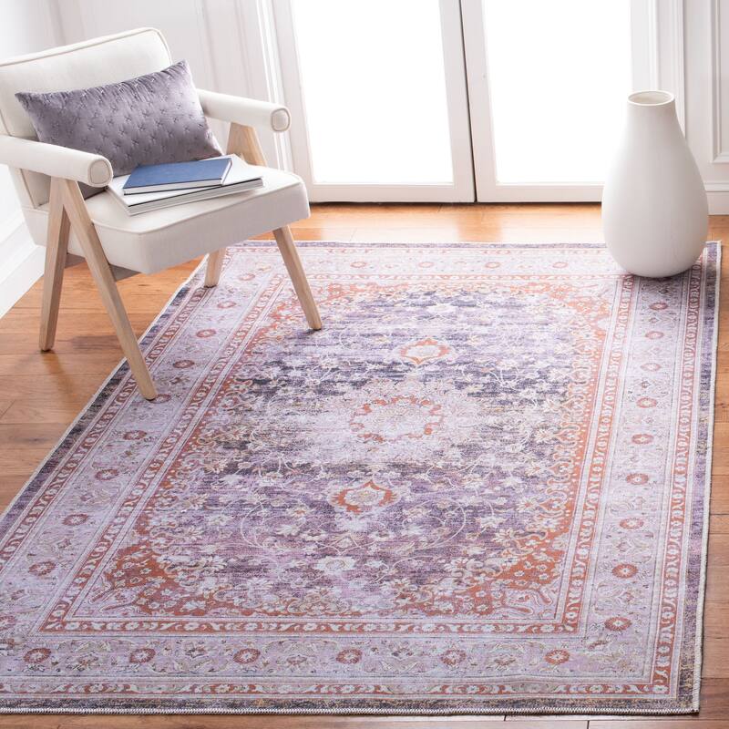 SAFAVIEH Serapi Machine Washable Netta Shabby Chic Distressed Rug - 4' x 6' - Grey/Light Grey