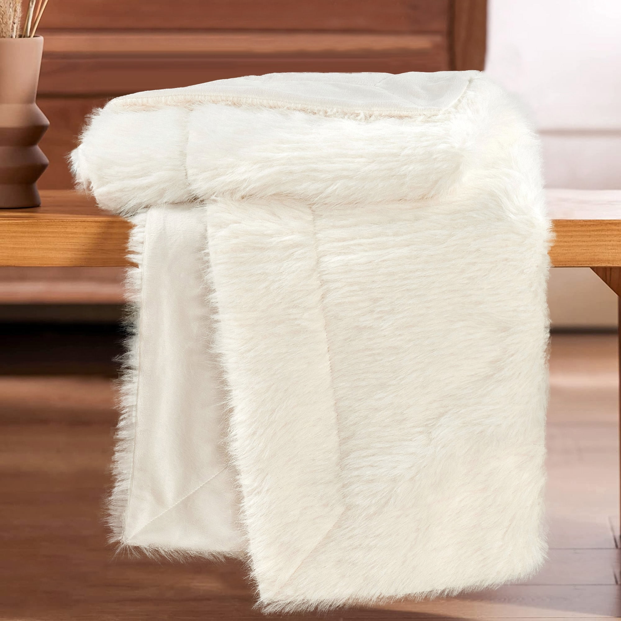 Home Soft Things Super Soft Fluffy Textured FauxFur Throw Blanket Spandex Bubble