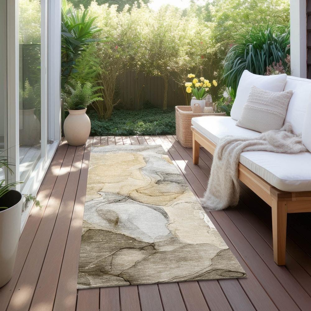 Machine Washable Indoor/ Outdoor Chantille Watercolor Brown Rug